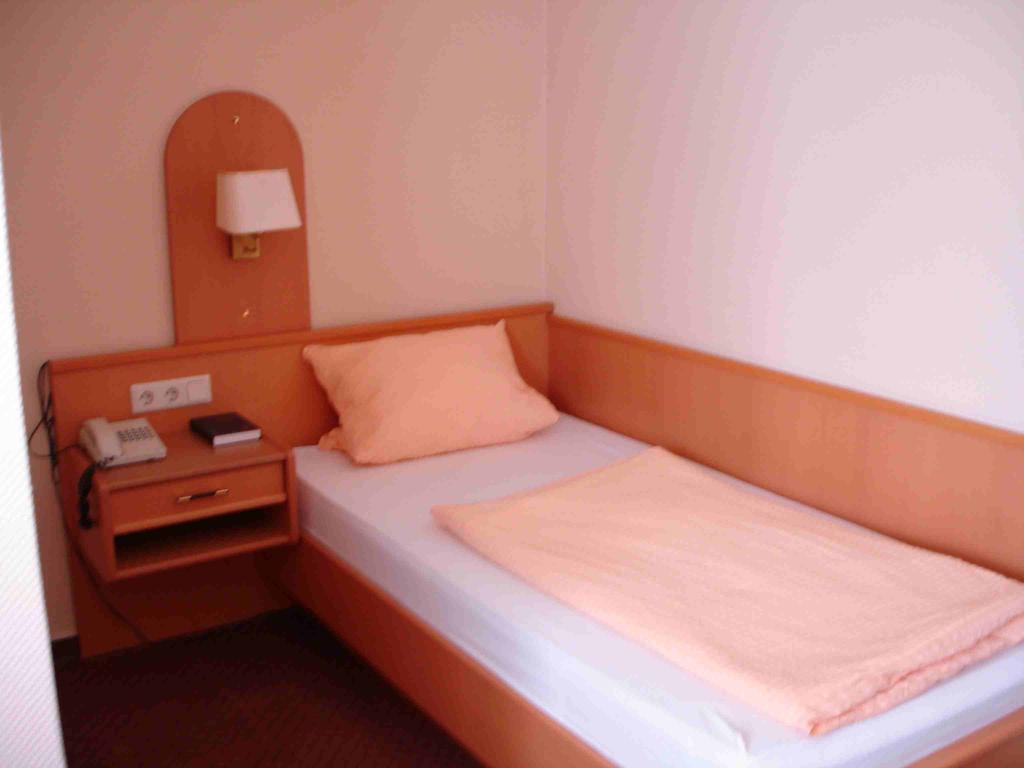 Hotel Buergerhof Хомбург Номер фото